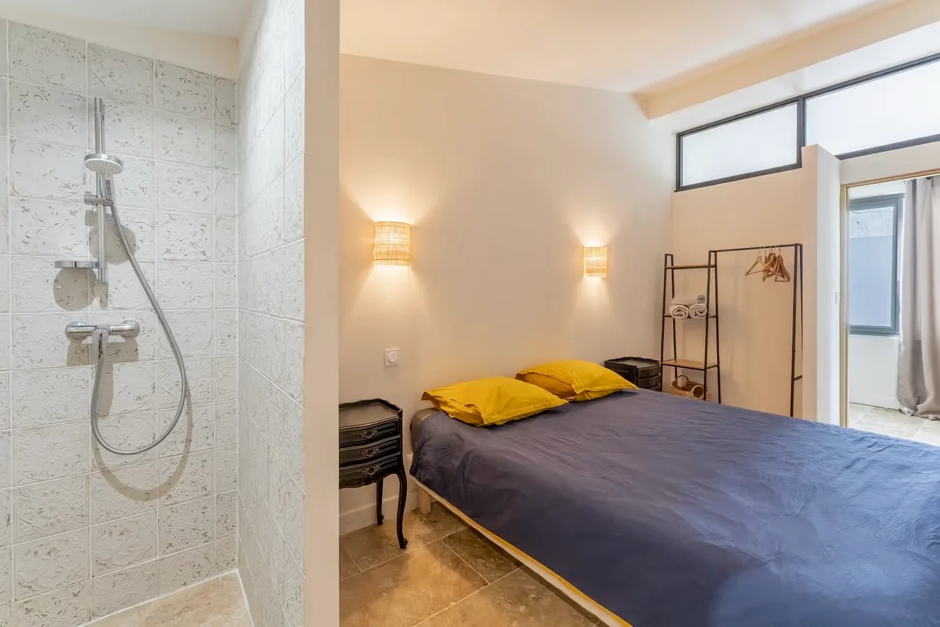 Seconde chambre avec salle d'eau attenante